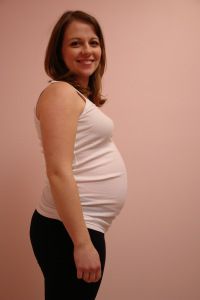 Живот на 21 неделе беременности