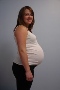 Живот на 38 неделе беременности