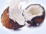Как правильно расколоть кокосовый орех?
