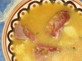 Суп гороховый с копчеными ребрышками