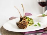 Каре ягненка с мятным желе и гарниром из цуккини