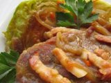 Свинина с капустой и маринованным луком