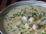 Сырный суп с куриными фрикадельками
