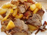 Картошка с мясом тушеная на бульоне