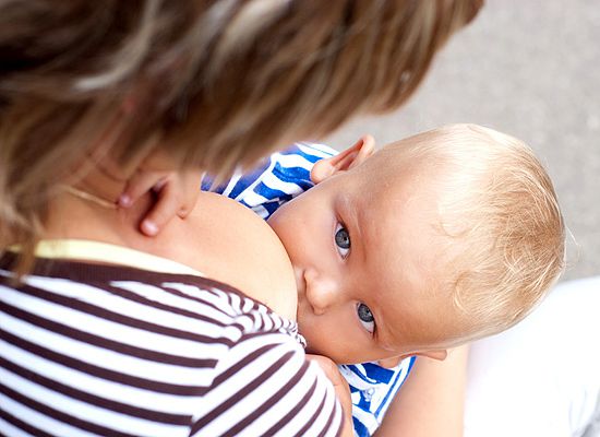 «Тянущий рефлекс» при кормлении грудью