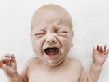 Причины колик у новорожденных