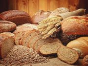 Эксперт рассказала об использовании волос в хлебе