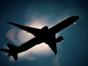 Следующий в Москву самолет подал сигнал тревоги