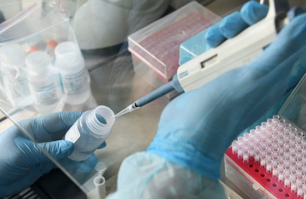 Академик дал прогноз по пандемии коронавируса в РФ