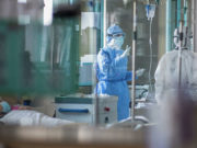 Число жертв коронавируса приблизилось к 250 тысячам