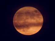 Луна удивила ученых