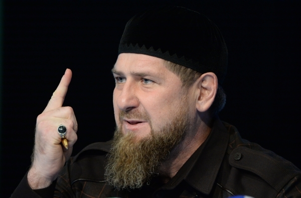 «Попросили из Кремля»: Кадыров начал прощать своих врагов