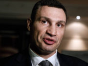 «Хватить шастать». Кличко уличили в нарушении карантина