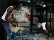 Мародеры ограбили магазин «Чикаго»