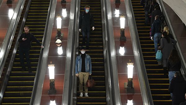 Почти 130 эскалаторов отремонтируют в метро столицы