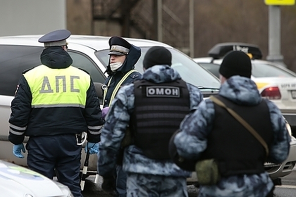 Полицейские оцепили российский гей-клуб