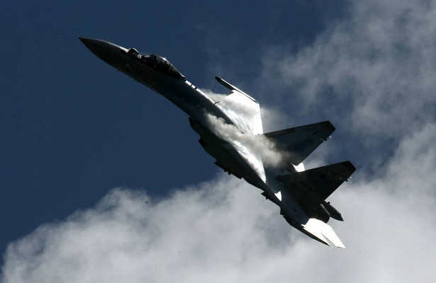 «Рой» истребителей: Россия провела военный эксперимент