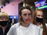 Россиянам рассказали о распознающих лица в масках камерах