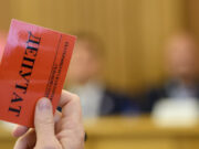 Российские депутаты устроили драку на заседании