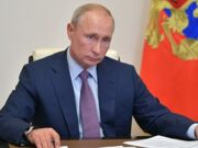 Путин отметил снижение доходов россиян