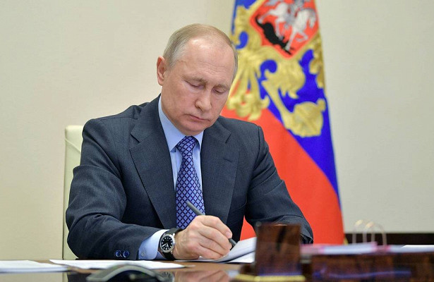 Путин подписал закон о присяге для сотрудников Росгвардии