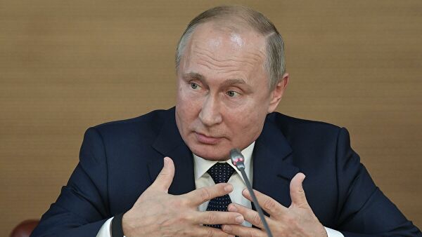 Путин поручил проработать поправки, предложенные, но не вошедшие в конституцию
