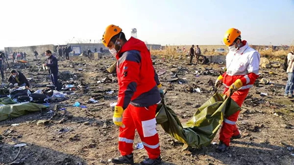 Самописцы со сбитого украинского Boeing доставили в Париж