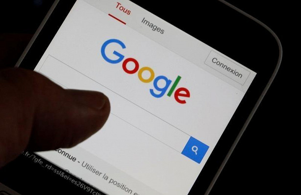 Google выпустит смартфон с гибким экраном
