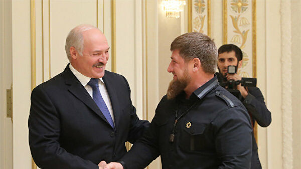 Кадыров поздравил Лукашенко с победой