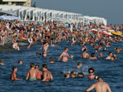 Россиянам посоветовали не отказываться от отпуска