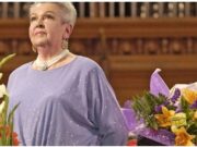 Артистку Людмилу Лядову перевели в реанимацию