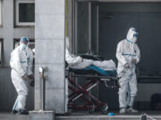 Родина вирусов: Южной Африке предрекли новые штаммы