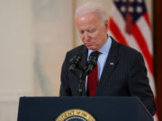 Байден пообещал поделиться вакцинами с миром