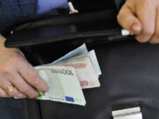 Чиновников освободят от наказания за неподконтрольную коррупцию