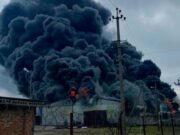 На Кубани ликвидирован крупный пожар на складе покрышек