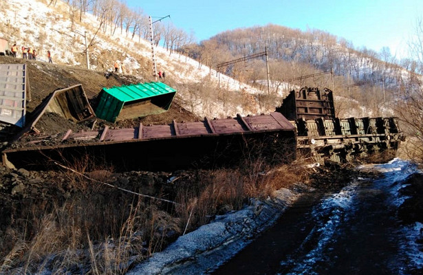 В Челябинской области 17 вагонов с углем сошли с рельсов