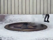 В Тольятти трое подростков потушили Вечный огонь