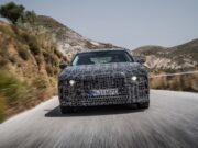 BMW i7 2023 года представлен на официальных фото