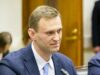 Европарламент вернул Навальному сертификат с исправленными ошибками