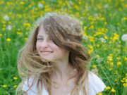 Как избавиться от перхоти: советы дерматолога