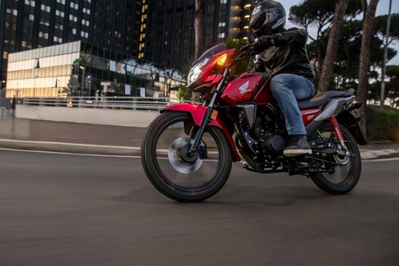 Новая Honda CB125F 2021 года: опубликованы официальные цены