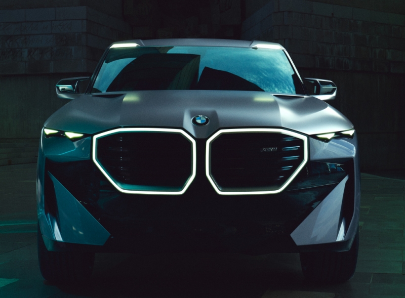 Новейший BMW XM "уничтожит" баварскую марку: европейцы "разгромили" кросс