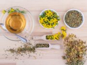 Почему зверобой нельзя принимать без консультации с врачом