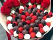 Сладкий букет: универсальный подарок для коллеги