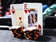 Как правильно играть в онлайн-покер-рум — поиск ответа на вопрос в сети для Покерка