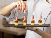 Фуршетные наборы для домашних вечеринок: простота и изысканность