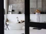 Ванна из мрамора: виды, характеристики и достоинства