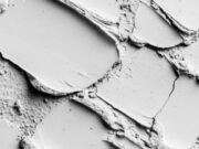 Как штукатурка влияет на звукоизоляцию стен