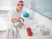 Как найти идеального домашнего помощника: полезные советы и рекомендации