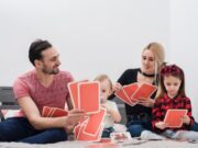 Как выбрать настольную игру для всей семьи